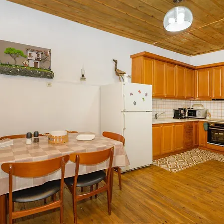 בית נופש Nikolaos House