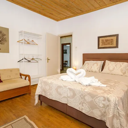 Nikolaos House *