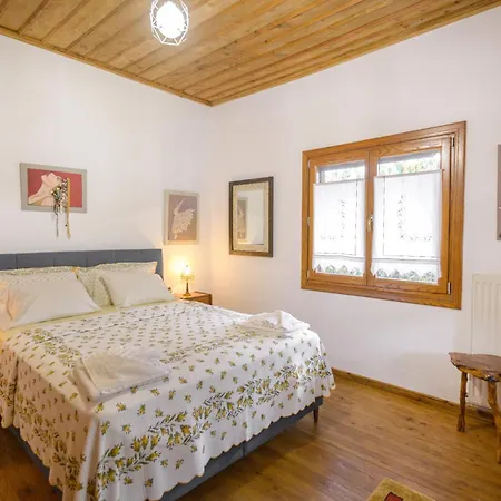 Nikolaos House بيت للعطل