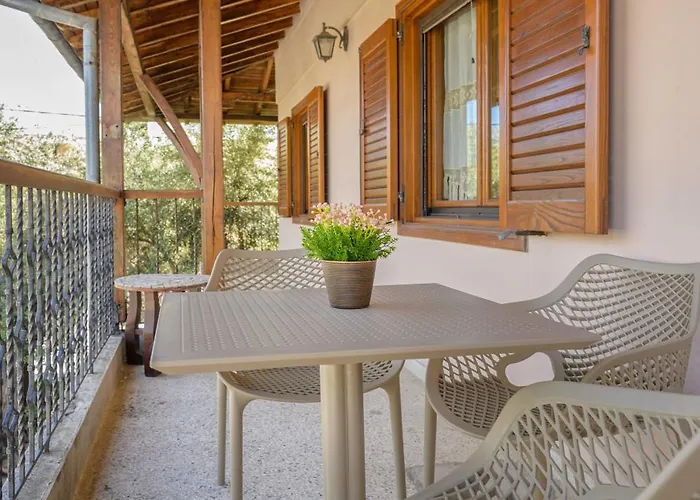 Nikolaos House Hébergement de vacances