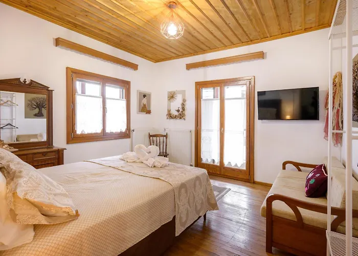 Nikolaos House