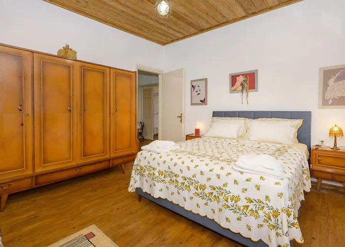 Nikolaos House Hébergement de vacances