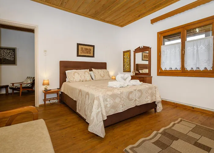 Nikolaos House Hébergement de vacances Ierissos