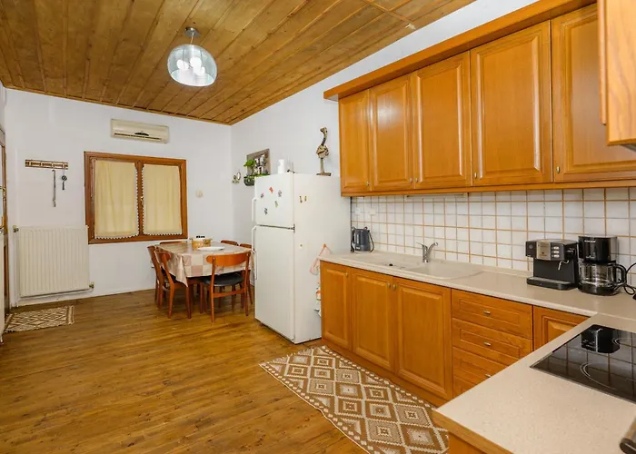Nikolaos House * Ierissos